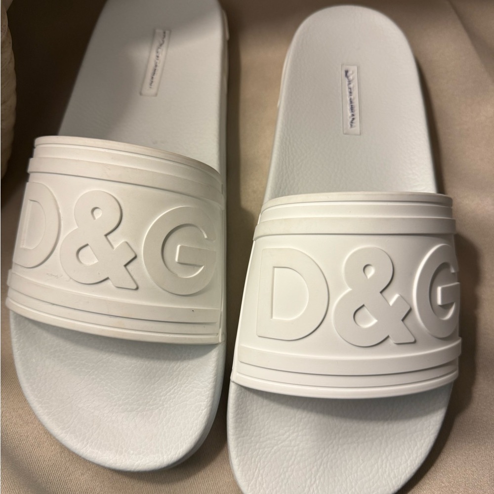Dolce & Gabbana White Slides